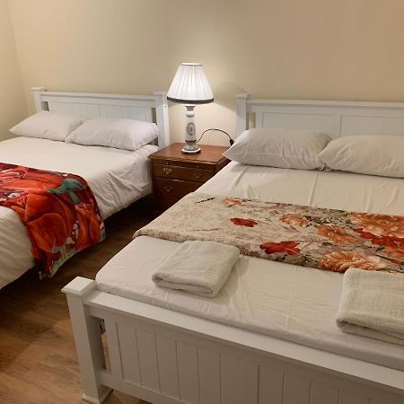 Two Bed Holiday Apartment London Exterior photo